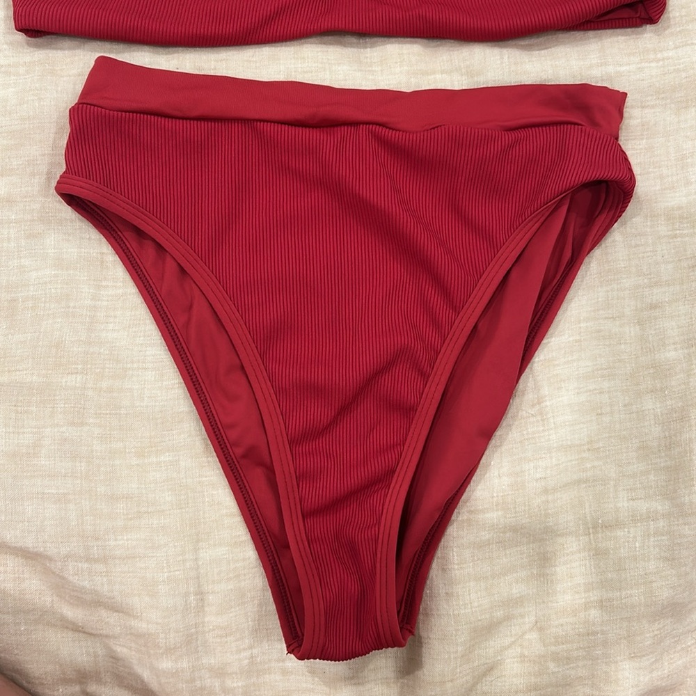 LSPACE Bikini - Picture 2 of 7
